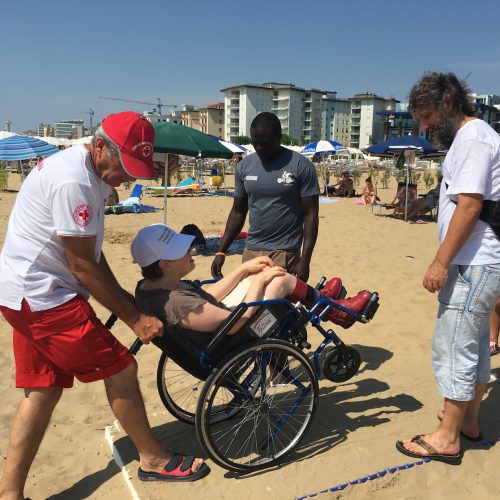 Vacanze Accessibili. CEM Centro Di Educazione Motoria. Servizi Riabilitativi. Salute.Croce Rossa Italiana - Comitato Area Metropolitana Di Roma Capitale.